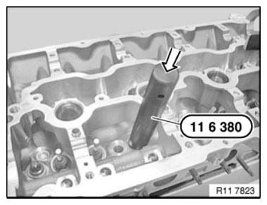 BMW 7 Series - Replacing All Valve Stem Seals (N63) - Valves With Springs